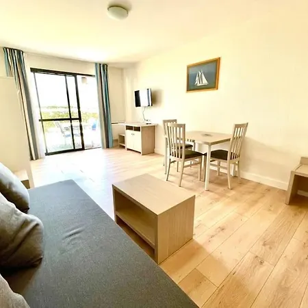 Caporizon-l'archipel-t1-piscine-plein Centre-terrasse Lägenhet *