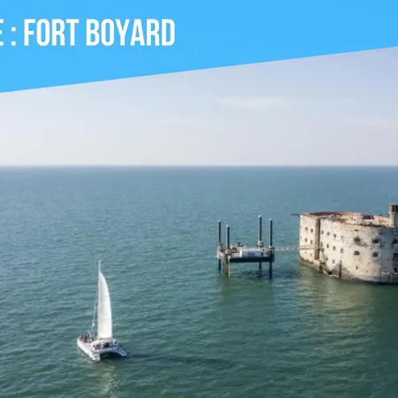 Caporizon-l'archipel-t1-piscine-plein Centre-terrasse * La Rochelle (Charente-Maritime)