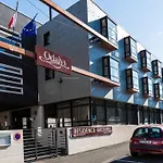 Caporizon-l'archipel-t1-piscine-plein Centre-terrasse * La Rochelle (Charente-Maritime)