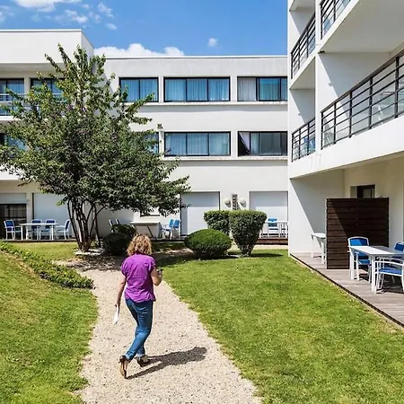 Daire Caporizon-l'archipel-t1-piscine-plein Centre-terrasse *